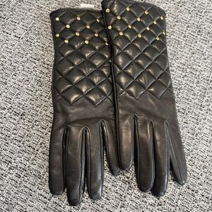 Elegant Black Leather Quilted Gloves with Gold Studs